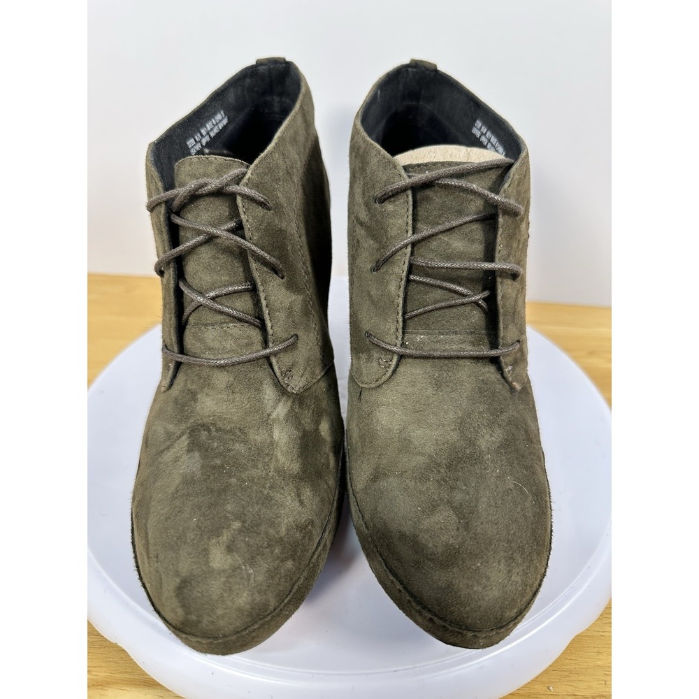 Clarks Artisan Womens Leather Dark Olive Lace Up Booties  Size 8.5  Style #32338